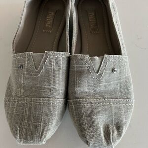 Gray Textured Slip-On Shoes
